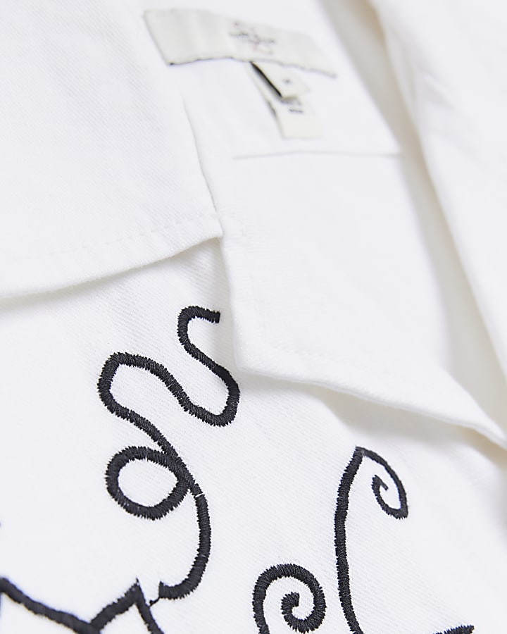 White regular fit embroidered detail shirt
