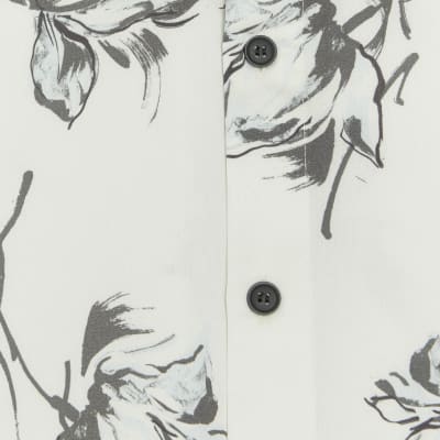 White regular fit floral short sleeve shirt