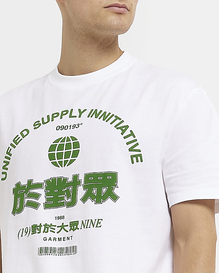White Regular fit graphic t-shirt