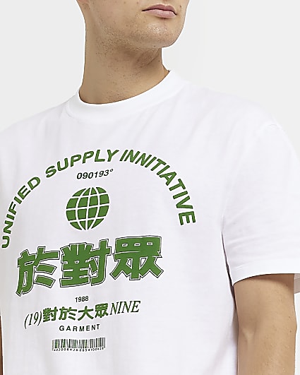 White Regular fit Japanese graphic t-shirt