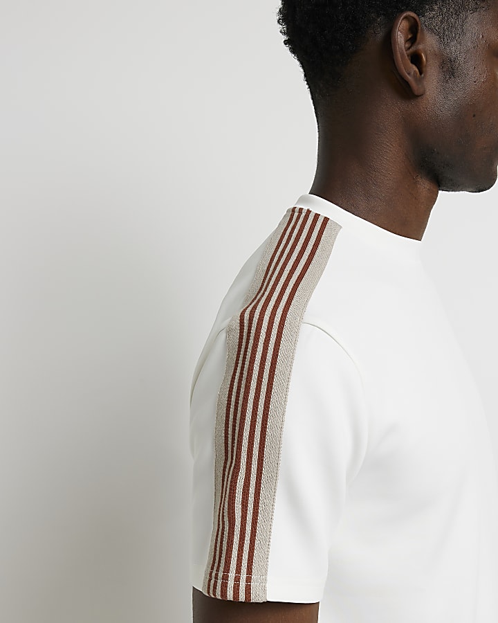 White Regular fit Side stripe t-shirt