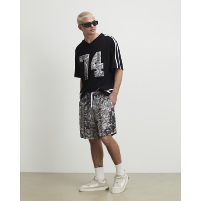 White Regular Fit Tapestry 74 Shorts