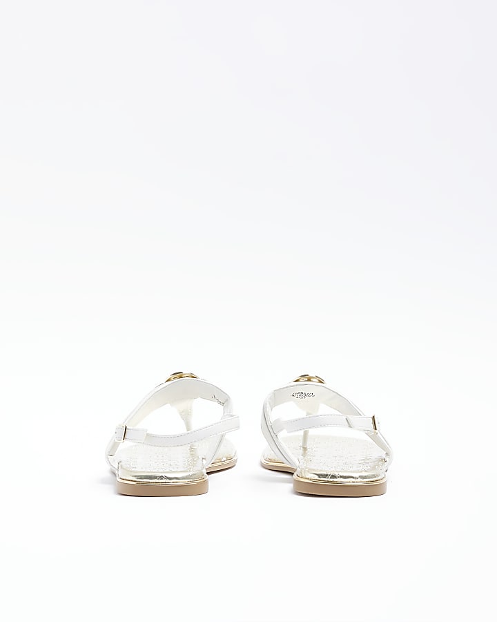 White RI flat sandals