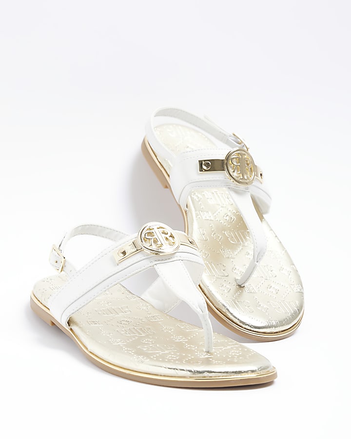 White RI flat sandals