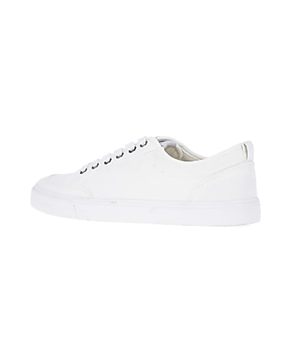 360 degree animation of product White RI lace up plimsolls frame-5