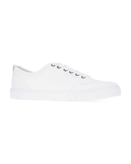 360 degree animation of product White RI lace up plimsolls frame-16