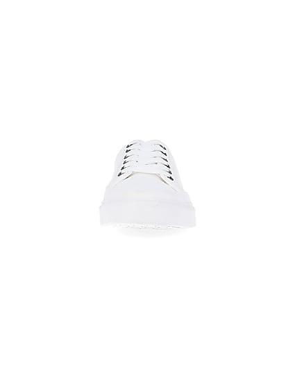 360 degree animation of product White RI lace up plimsolls frame-21