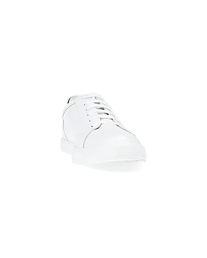 360 degree animation of product White RI Stripe Trainers frame-20