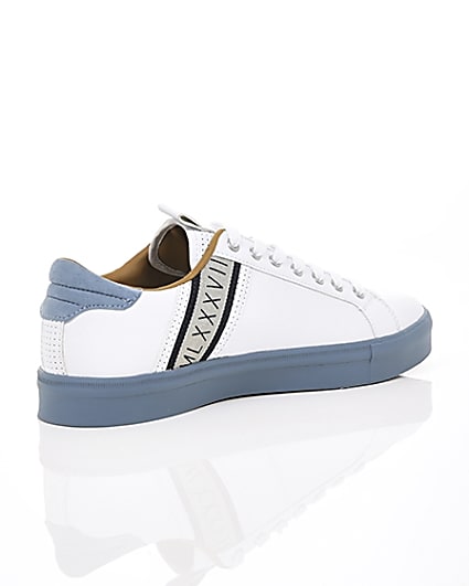 360 degree animation of product White seattle blue stripe trainers frame-12