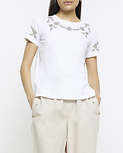 White short sleeve beaded t-shirt