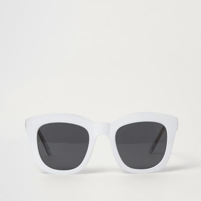 White square glam sunglasses