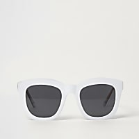 White square glam sunglasses