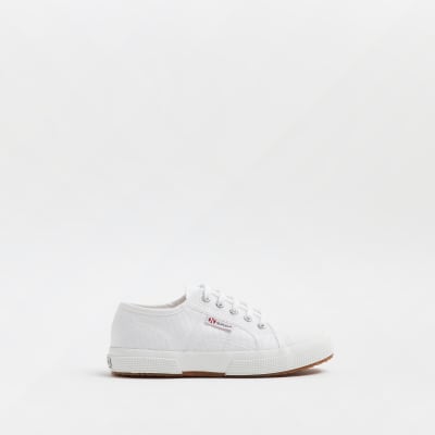 Lacing up hot sale supergas