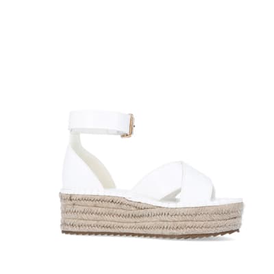 360 degree animation of product White wide espadrille flatform sandals frame-16