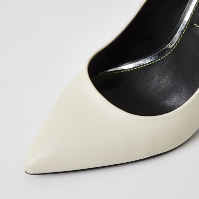 White wide fit court shoes