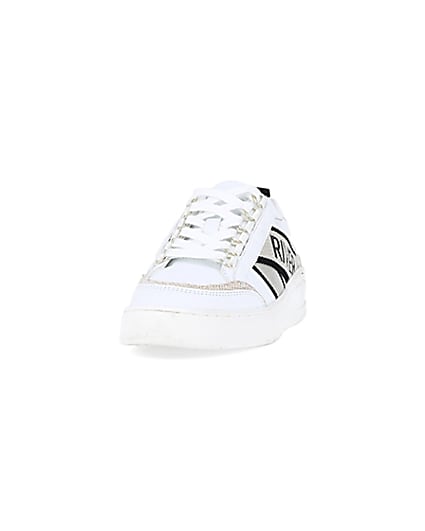 360 degree animation of product White wide fit RI branded trainers frame-22