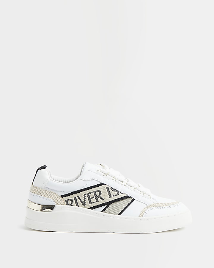 White wide fit RI branded trainers