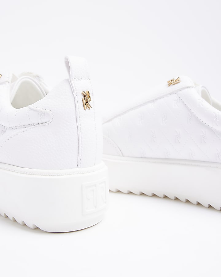 White wide fit RI monogram embossed trainers