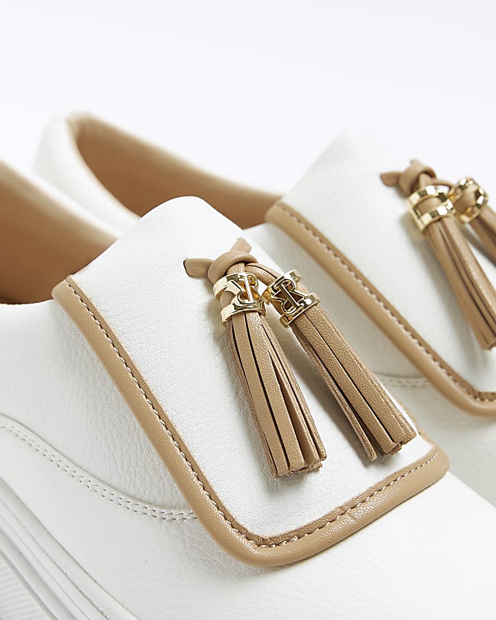 White wide fit tassel trainers