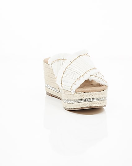 360 degree animation of product White woven chain trim espadrille wedges frame-5