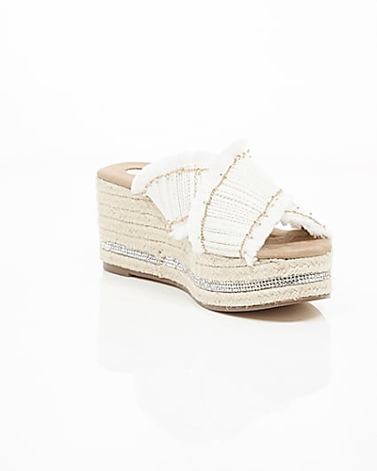 360 degree animation of product White woven chain trim espadrille wedges frame-6