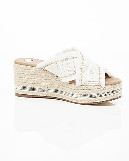 360 degree animation of product White woven chain trim espadrille wedges frame-8
