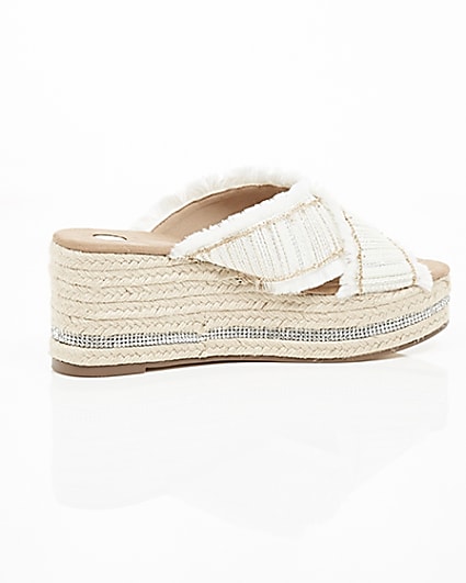 360 degree animation of product White woven chain trim espadrille wedges frame-11