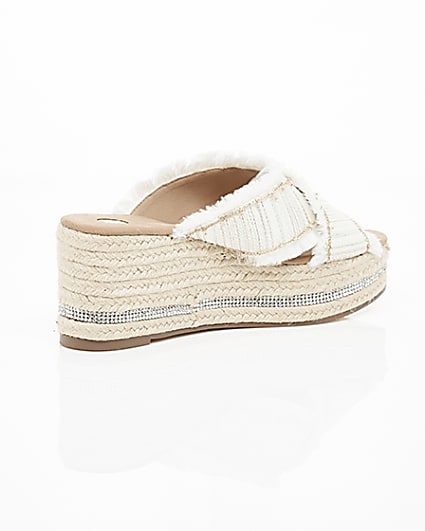 360 degree animation of product White woven chain trim espadrille wedges frame-12