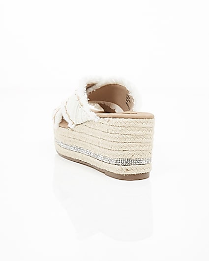 360 degree animation of product White woven chain trim espadrille wedges frame-17