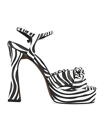 360 degree animation of product White zebra print knot detail platform heels frame-15