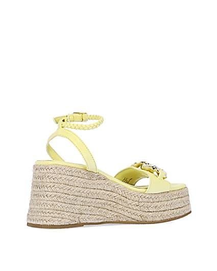 360 degree animation of product Yellow chain detail flatform wedges frame-13