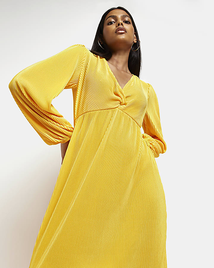 Yellow long sleeve plisse maxi dress