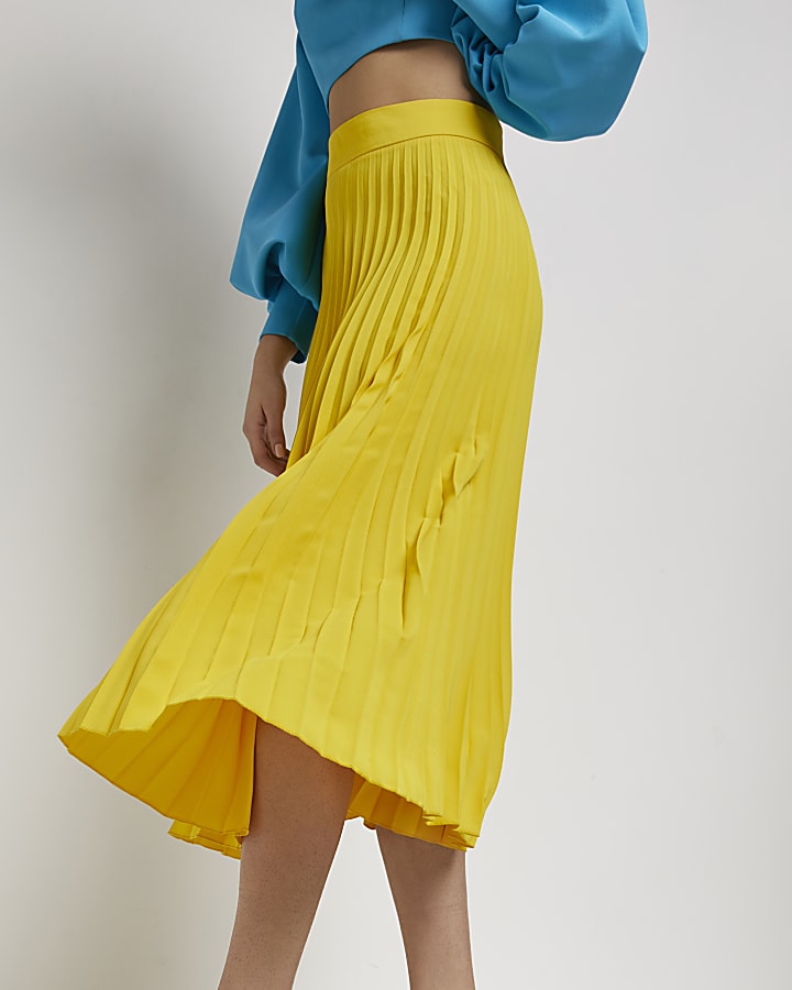 Yellow pleated midi skirt
