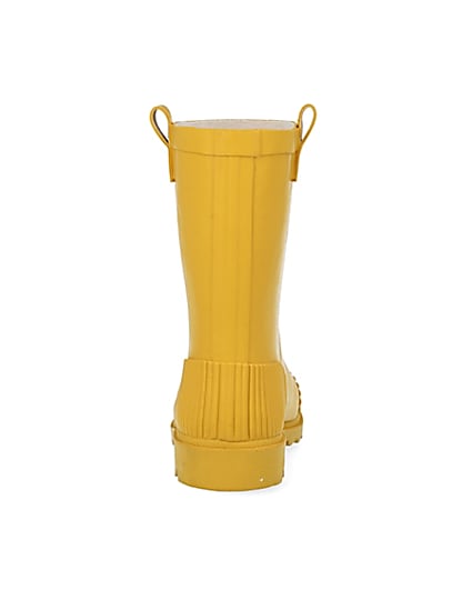 360 degree animation of product Yellow ribbed wellie boots frame-9