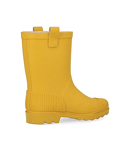 360 degree animation of product Yellow ribbed wellie boots frame-13