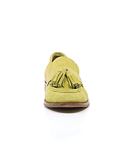 360 degree animation of product Yellow suede tassel loafers frame-4