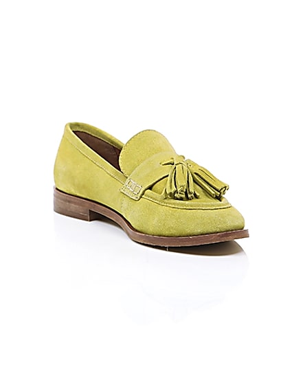 360 degree animation of product Yellow suede tassel loafers frame-6