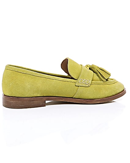 360 degree animation of product Yellow suede tassel loafers frame-11
